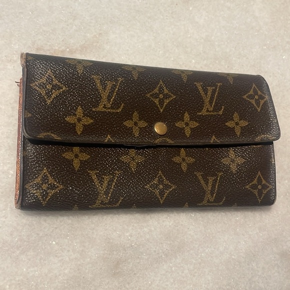 Vintage Louis Vuitton wallet - Picture 14 of 14